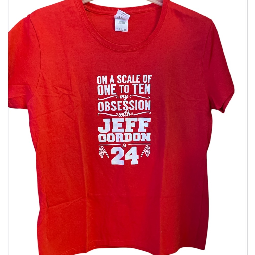 Jeff Gordon Graphic T-Shirt women’s size XL red racing nascar unique VGT shirt